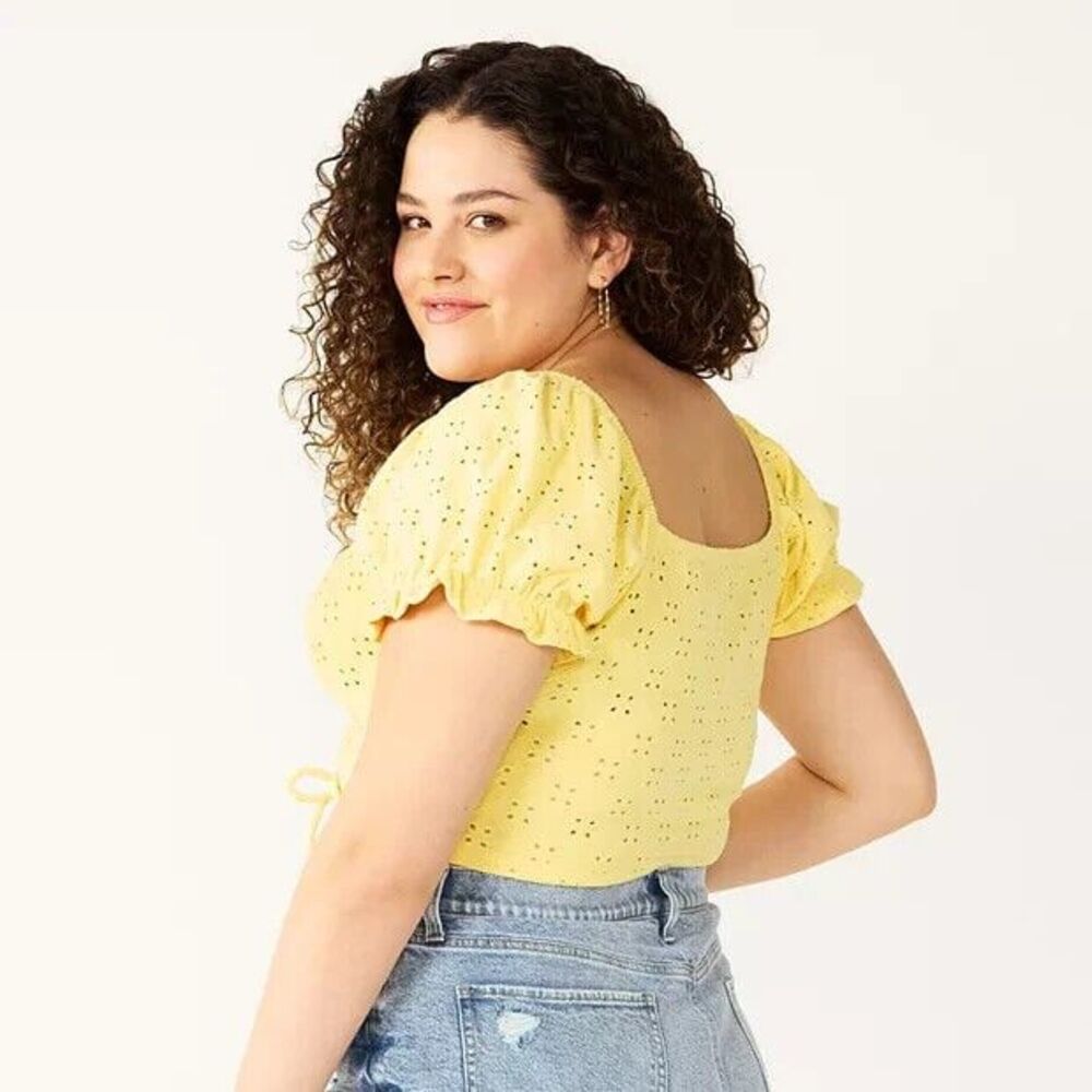 Juniors' Plus Size SO Cinched Front Puff Sleeve Top 3X